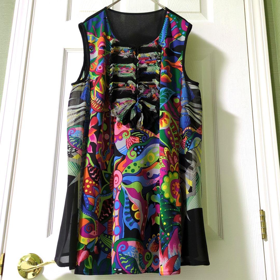 【専用】TOKUKO 1er VOL　チュニック　鳥さん　羽根　植物　カラフル