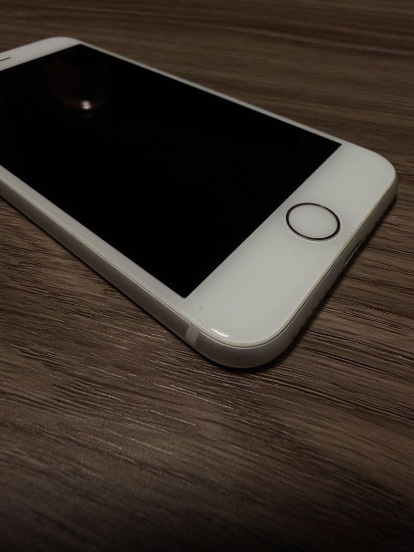 【美品】 iPhone 8 64GB