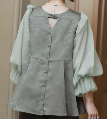 美品　ルイルエブティック　ジャカードタックフレアトップス＆テーパードパンツドレス