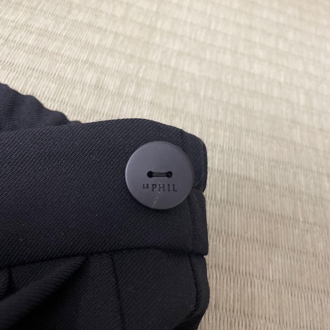 ルフィル　LE PHILタックコクーンパンツ　ハイウエスト　カーヴィ　黒