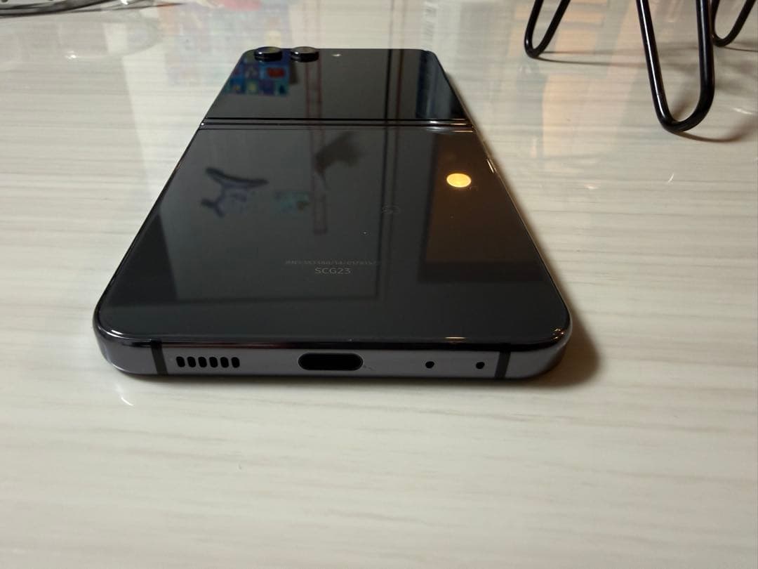 携帯電話本体 au scg23 galaxy z flip5 simfree 256