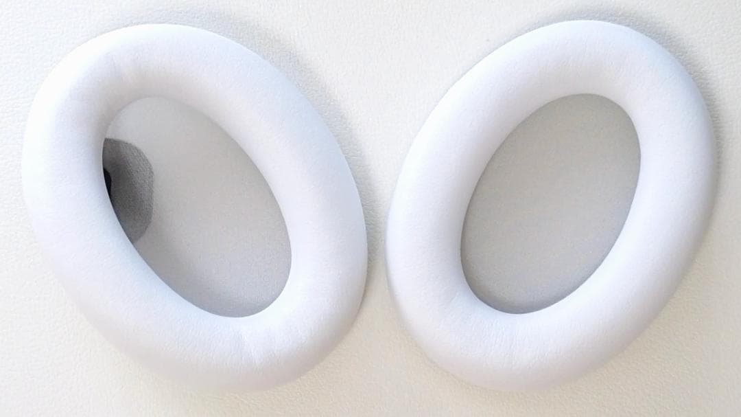 <新品イヤーパッド！>SONY WH-1000XM4（サイレントホワイト）