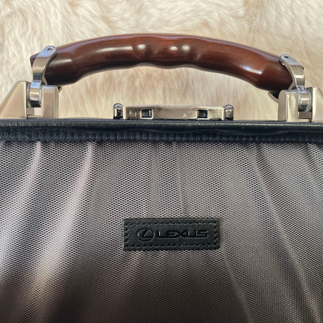 ARTPHERE　LEXUSコラボ　ダレスバック