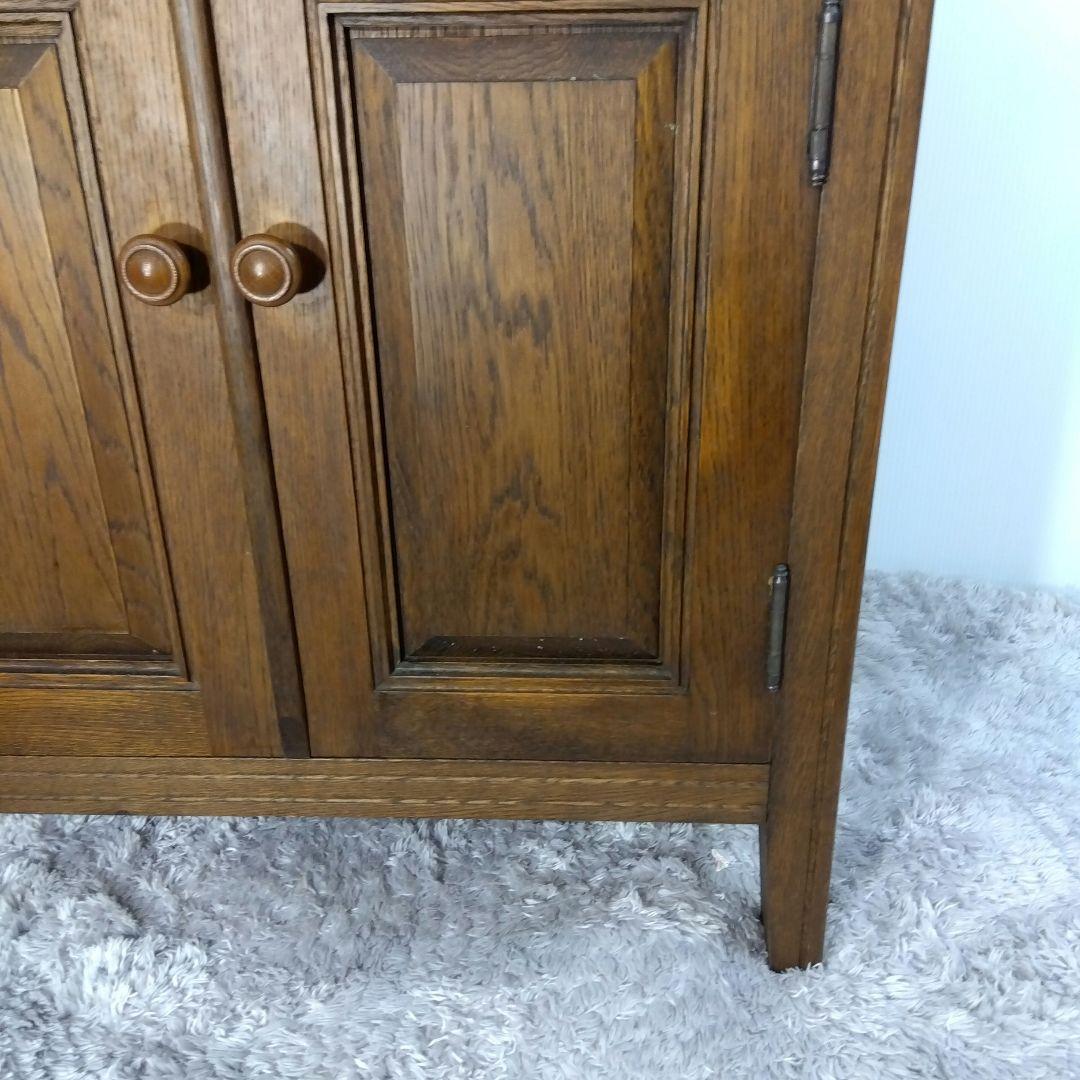 ヴィンテージ ナラ無垢材　花柄キャビネット 北海道旭川 勇峰工芸