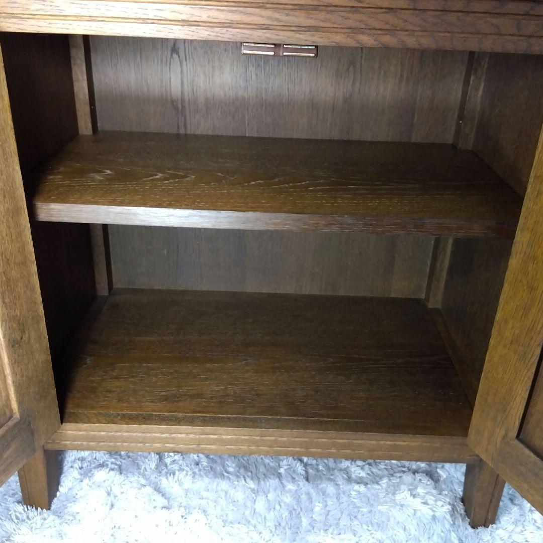 ヴィンテージ ナラ無垢材　花柄キャビネット 北海道旭川 勇峰工芸