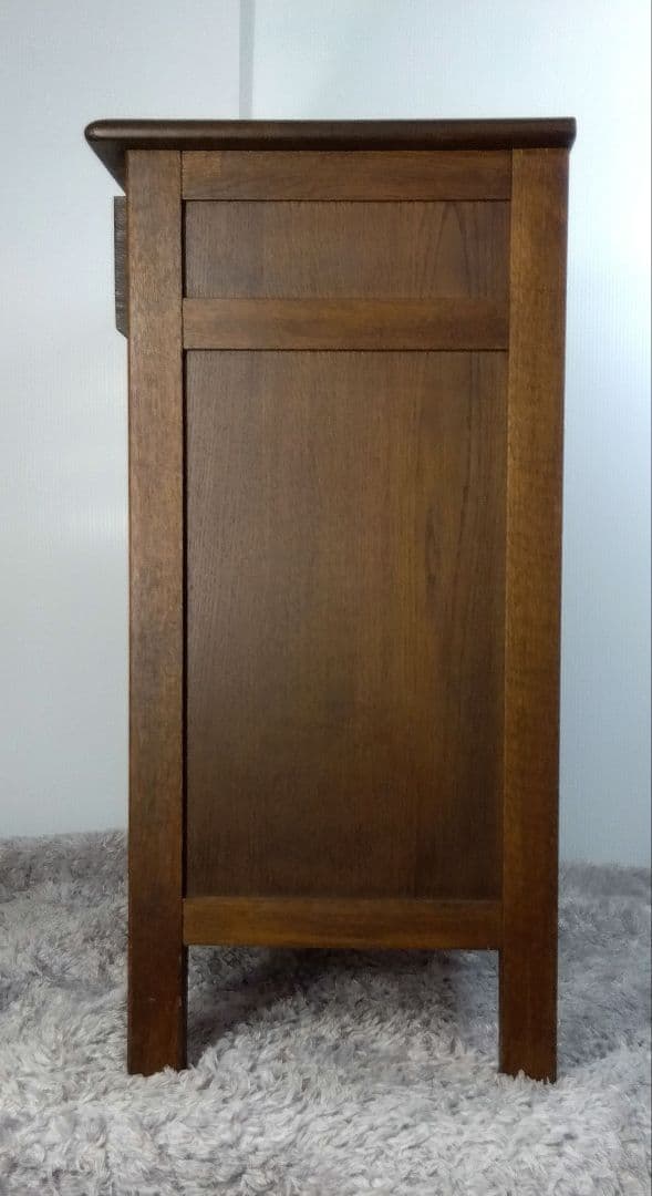 ヴィンテージ ナラ無垢材　花柄キャビネット 北海道旭川 勇峰工芸