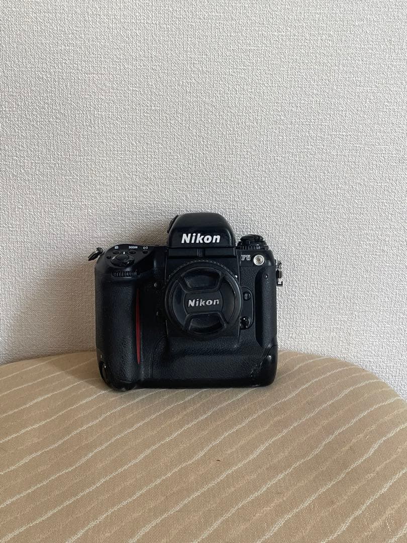 Nikon F5 一眼レフカメラ(作例あり)