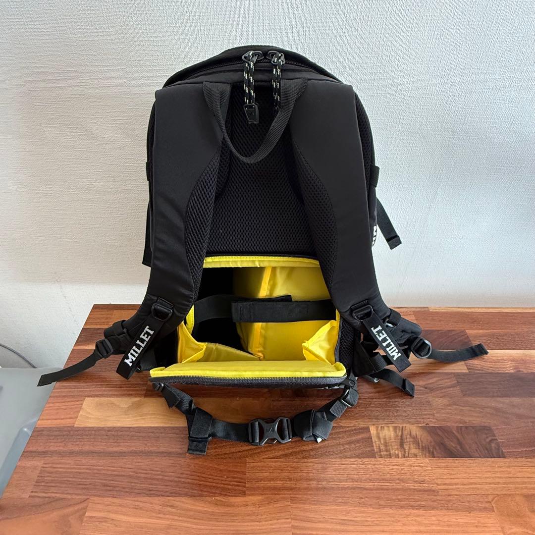Nikon×MILLETコラボ カメラリュック 黒/グレー