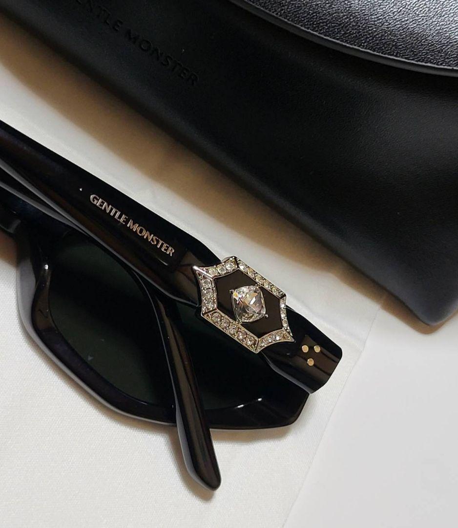 ◆GENTLE MONSTER◆サングラス　RUVY VAN　ケース付き