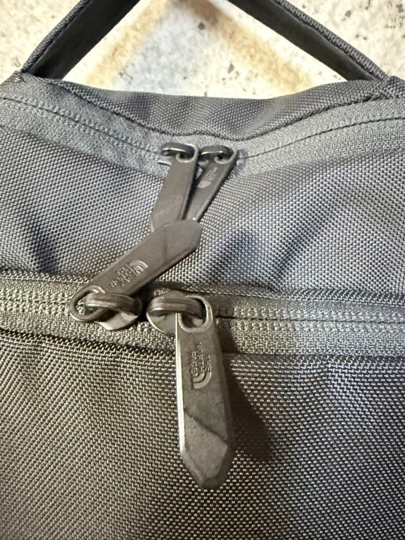 ノースフェイス　シャトルデイパック24ℓブラック