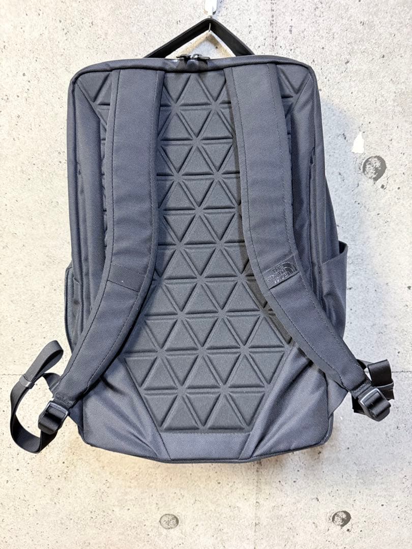 ノースフェイス　シャトルデイパック24ℓブラック