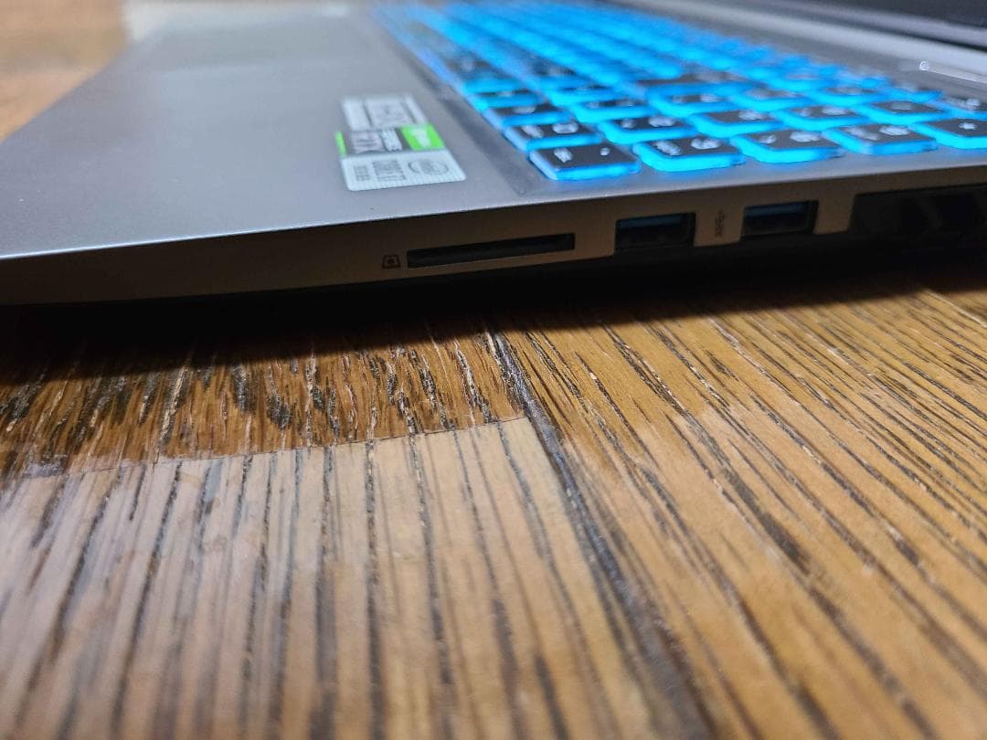 【ゲーミングノート】GALLERIA XL7R-R36 / i7-10875H