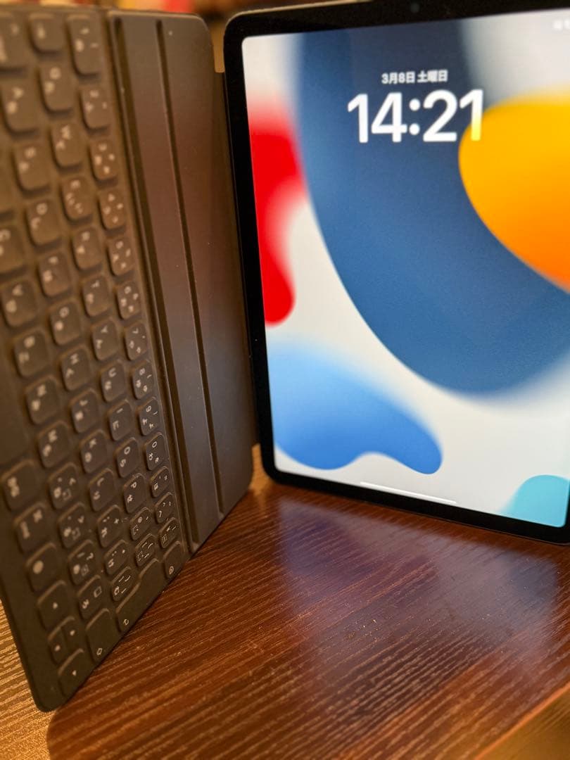 タ*ン様 Apple iPad Air 第5世代256Gスカイブルー 本体 キー