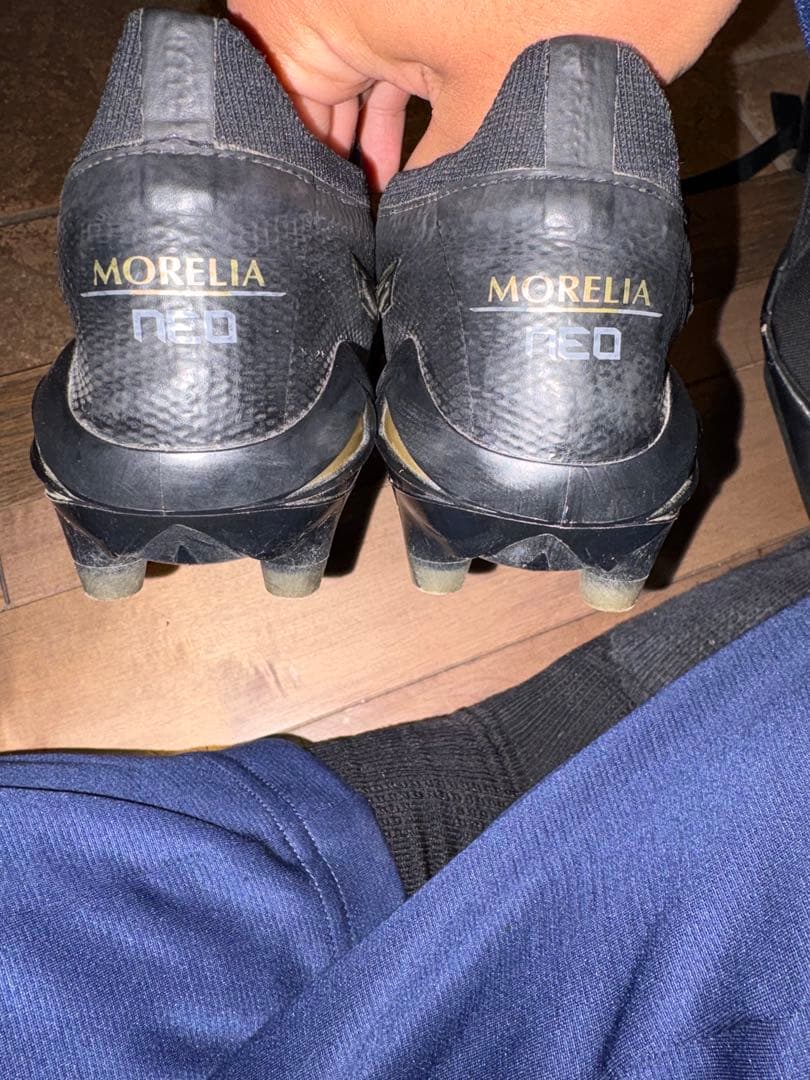 限定品Mizuno Morelia Neo4 βサッカーシューズ