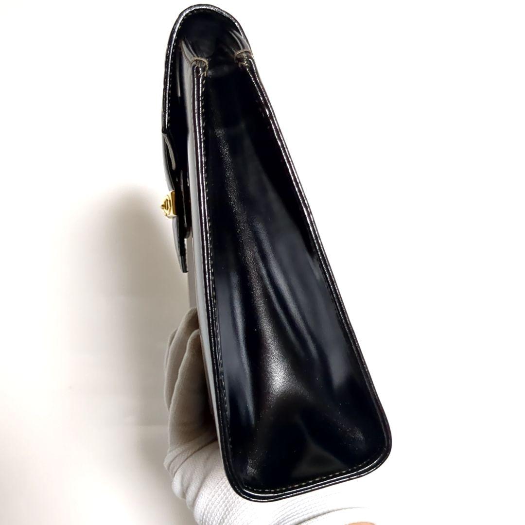 ✨極美品✨GUCCI クラッチバッグ チェーン クロコ型押し ブラック ゴールド