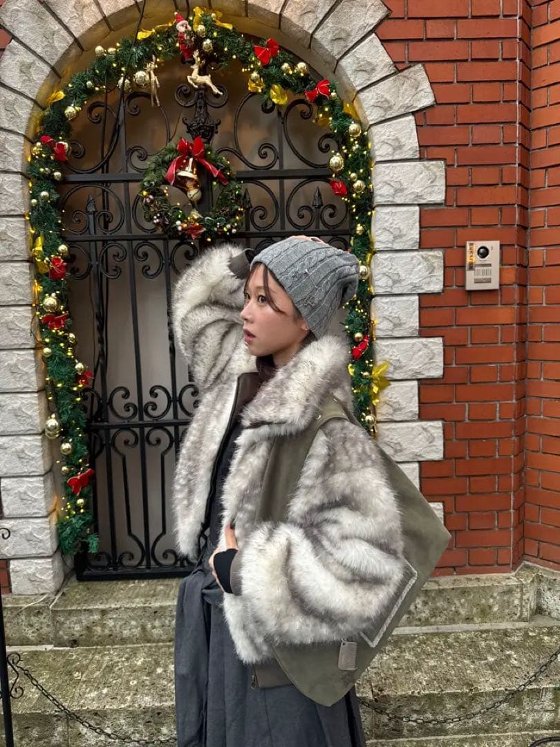 HTH バンビ柄 ファーコート 新品タグ付き