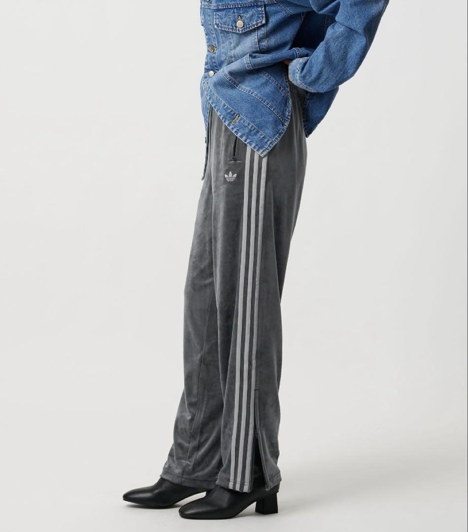 adidas トラックパンツ