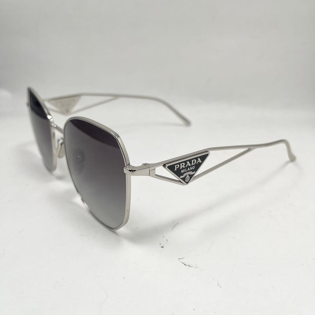【極美品】PRADA サングラス 三角ロゴ SPR57Y 57□18 ケース付き