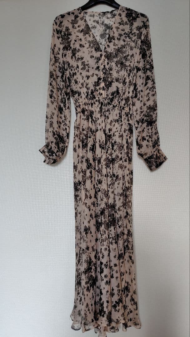 マックスマーラ　フローラルプリント長袖ロングワンピース