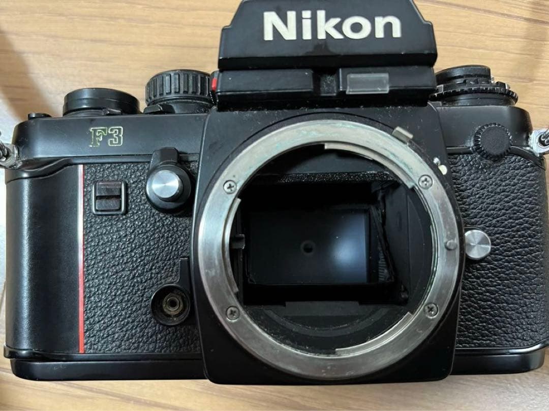 Nikon F3 レンズ3本　スピードライト　収納ケースのセット