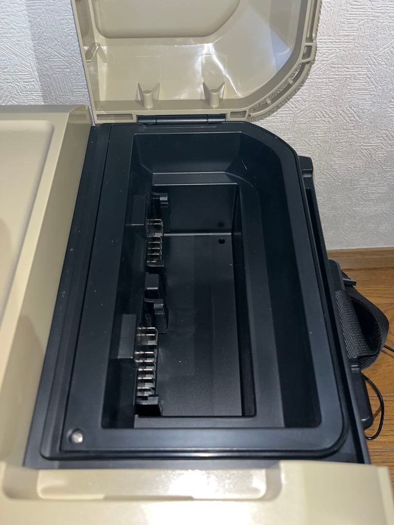 ハイコーキ コードレス冷温庫 UL18DBA