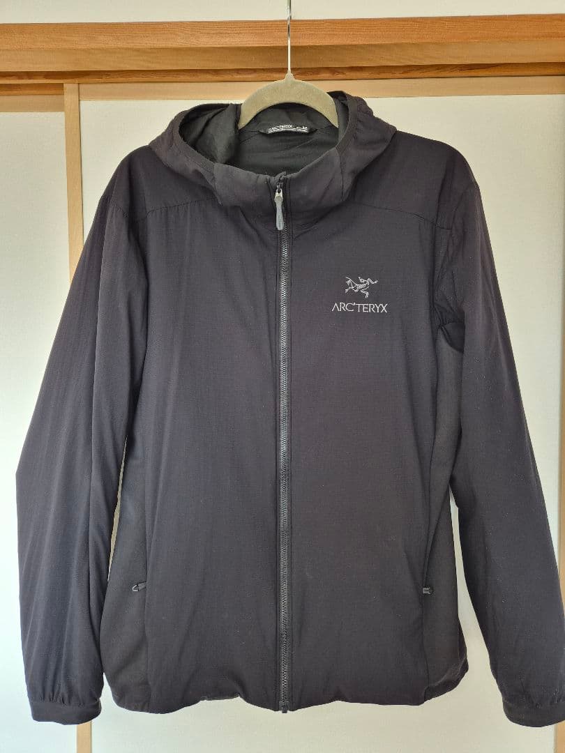【廃盤】ARC'TERYX　ATOMアトムLTフーディ　Sサイズ