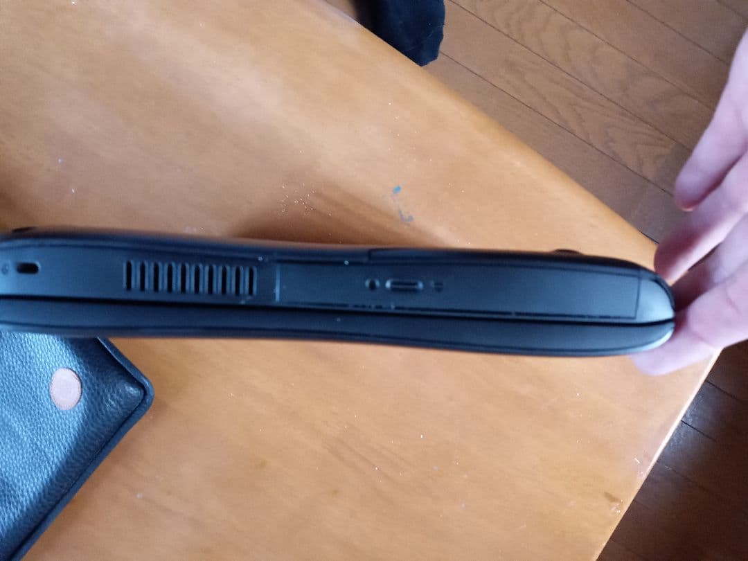 Apple MacBook 本体のみ【ジャンク】　ケース付き