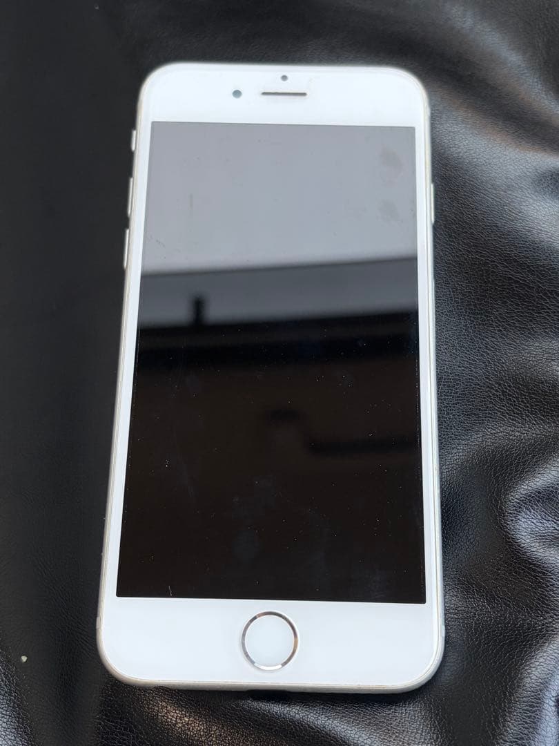 Apple iPhone 8シルバー 本体