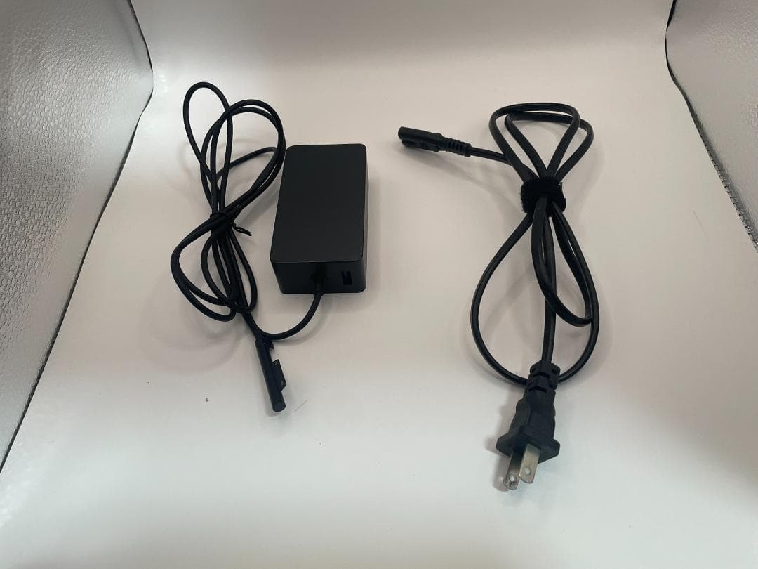 Microsoft Surface Pro5と★付属品多数★ 年末特価