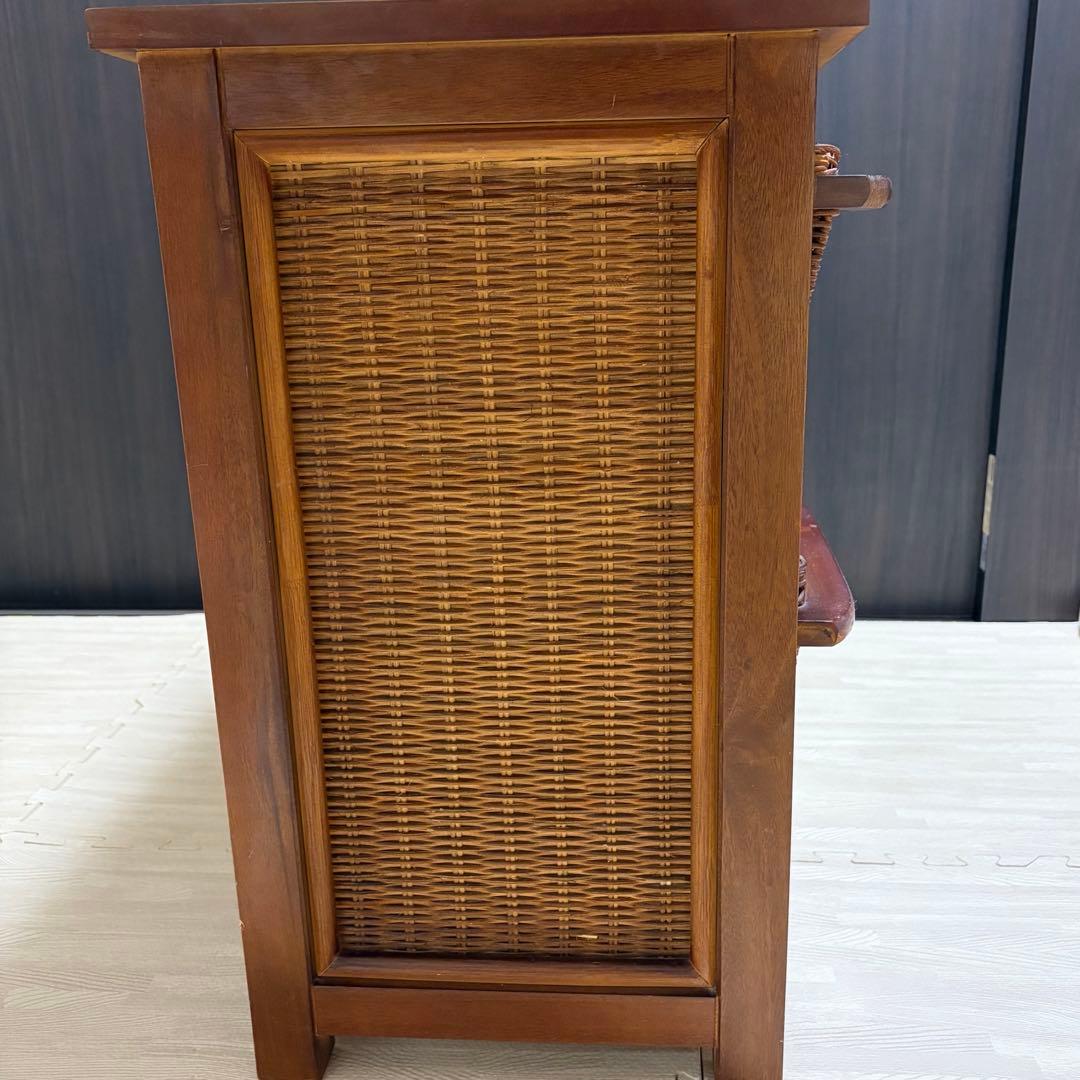 ラタンのチェスト 引き出し　カゴ　バスケット　籐製　ブラウン　バリ風家具