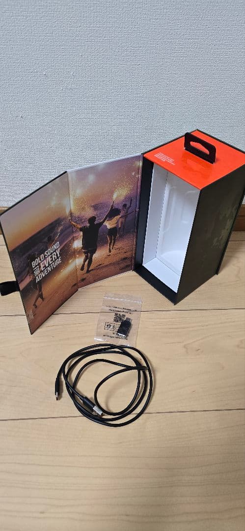 JBL FLIP 6 ワイヤレススピーカー。収納ケース付き未使用