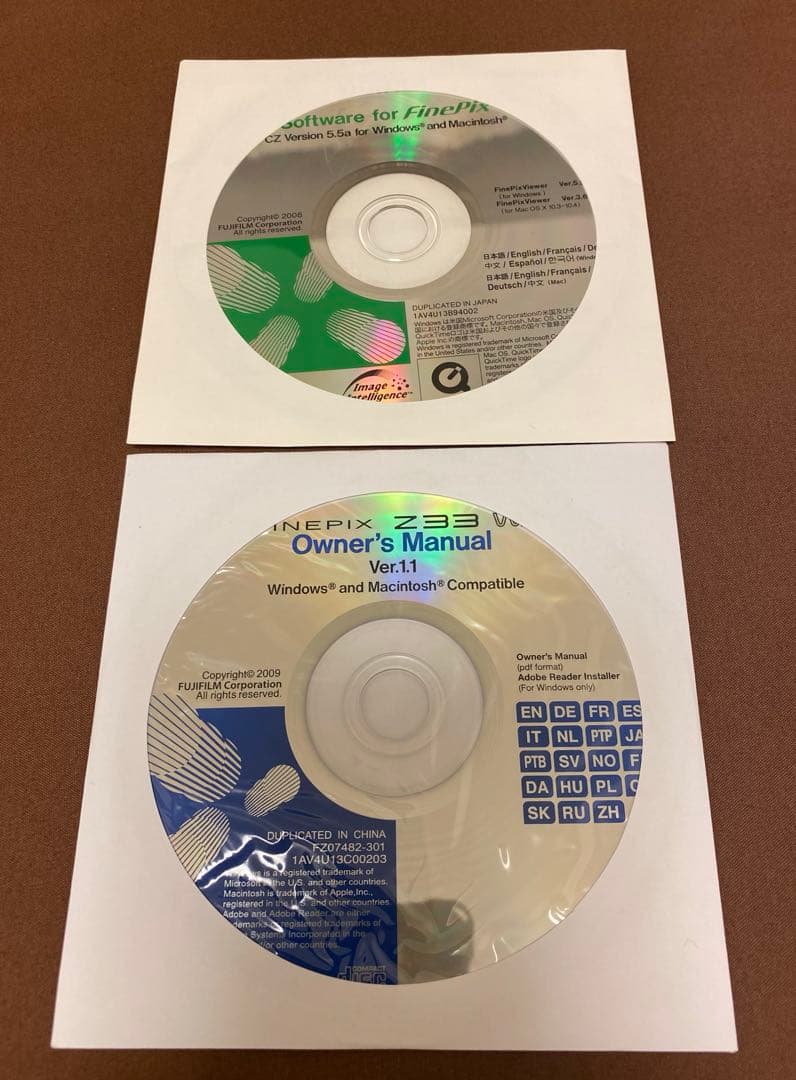 【希少美品】FUJIFILM Z33 WP ハローキティー サンリオ　動作確認済