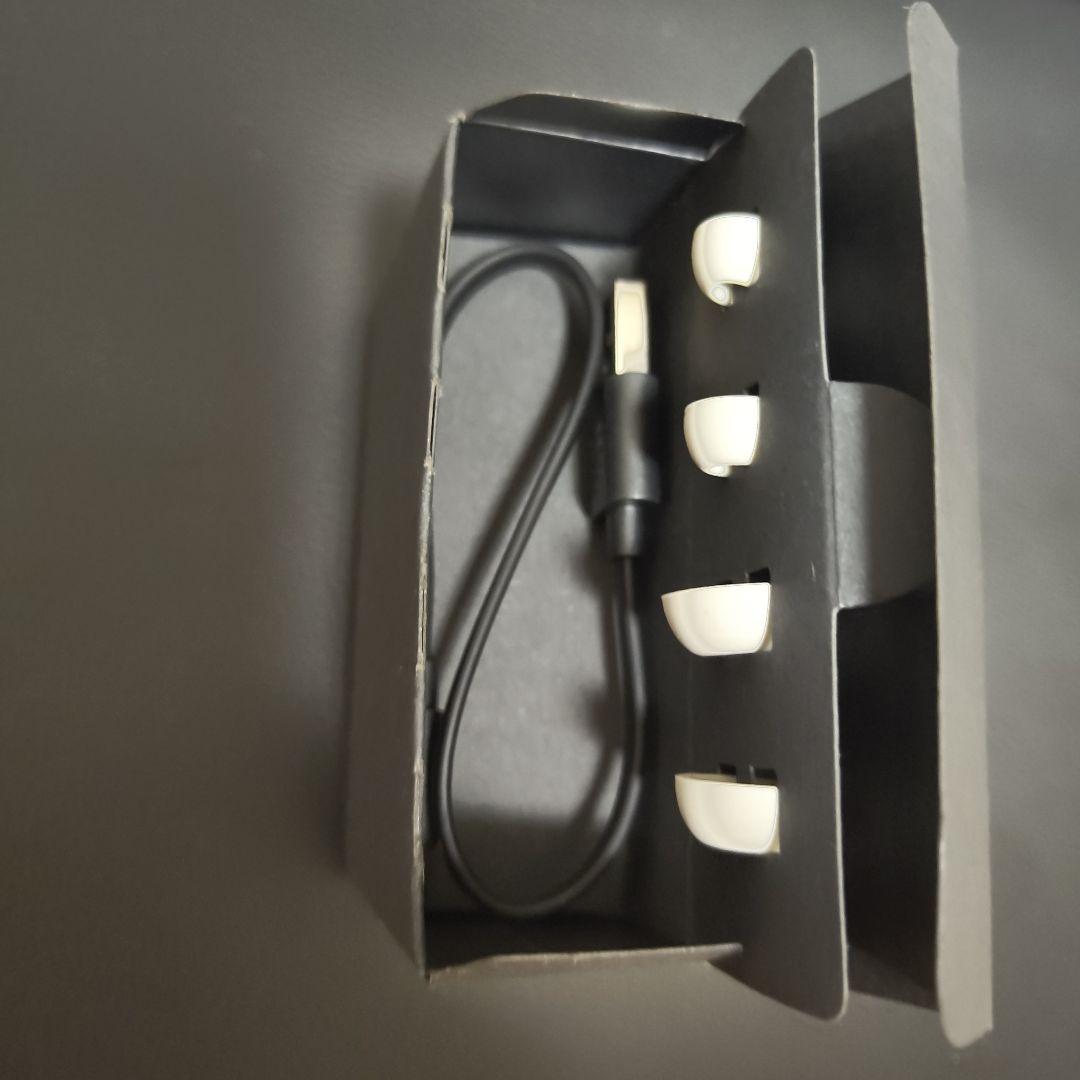 JBL TOUR PRO 2 ワイヤレスイヤホン ゴールド　本体