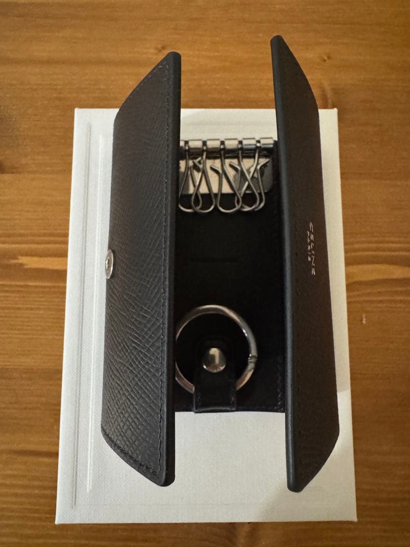 CELINE ブラック レザー キーケース