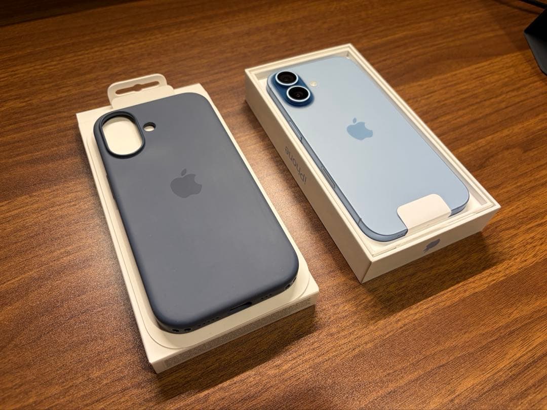 【美品】iPhone17 ミストブルー 256GB SIMフリー（おまけ付き）