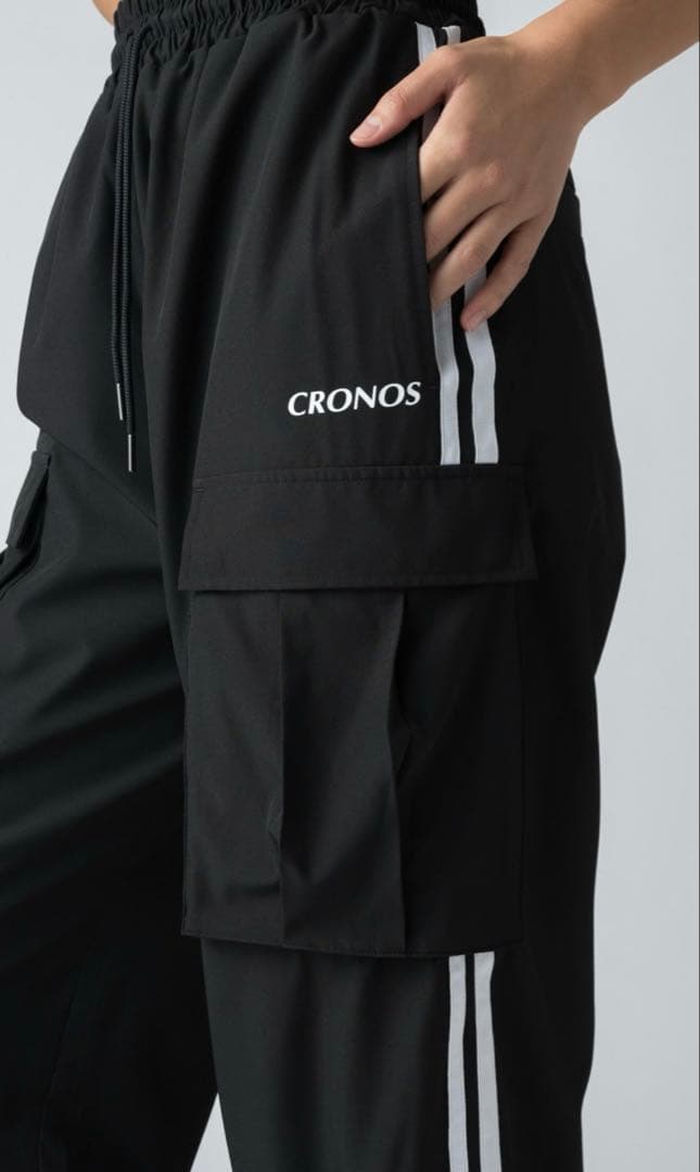 CRONOS ブラック カーゴパンツ　Sサイズ