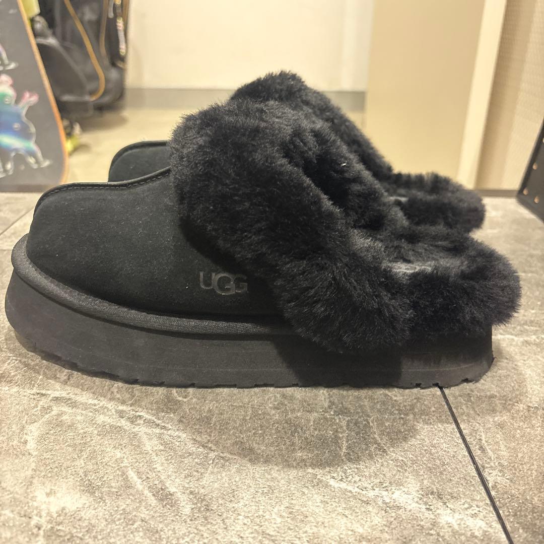 UGG ブラック サボ・クロッグサンダル
