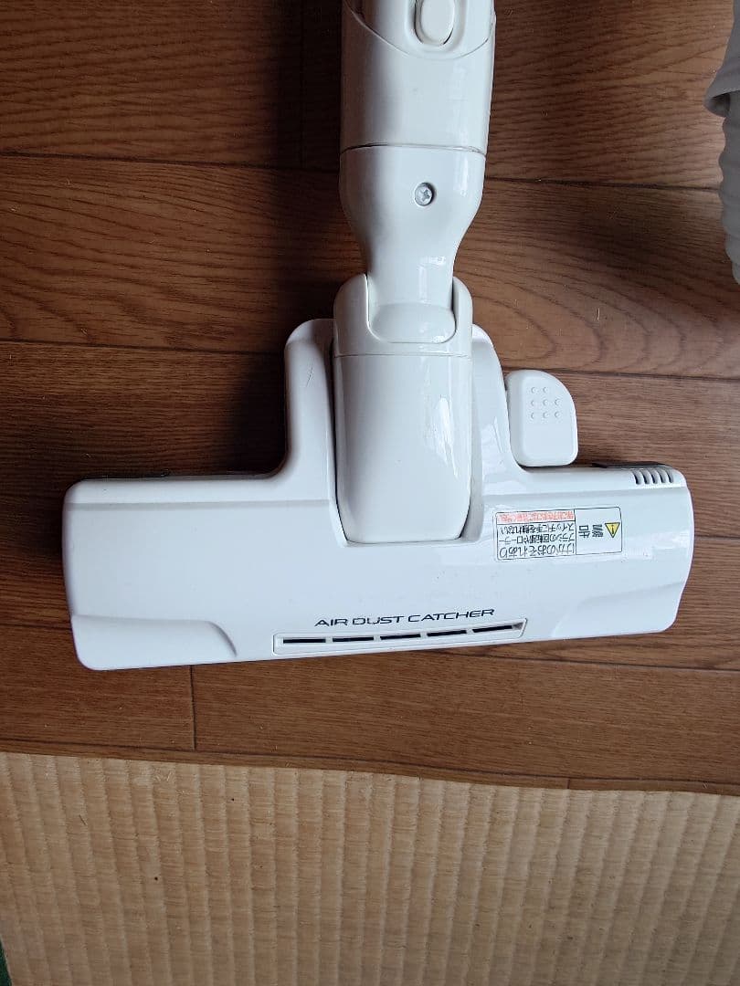 抜粋な吸引力ですPanasonic製キャニスター 紙パック掃除機、2019年。