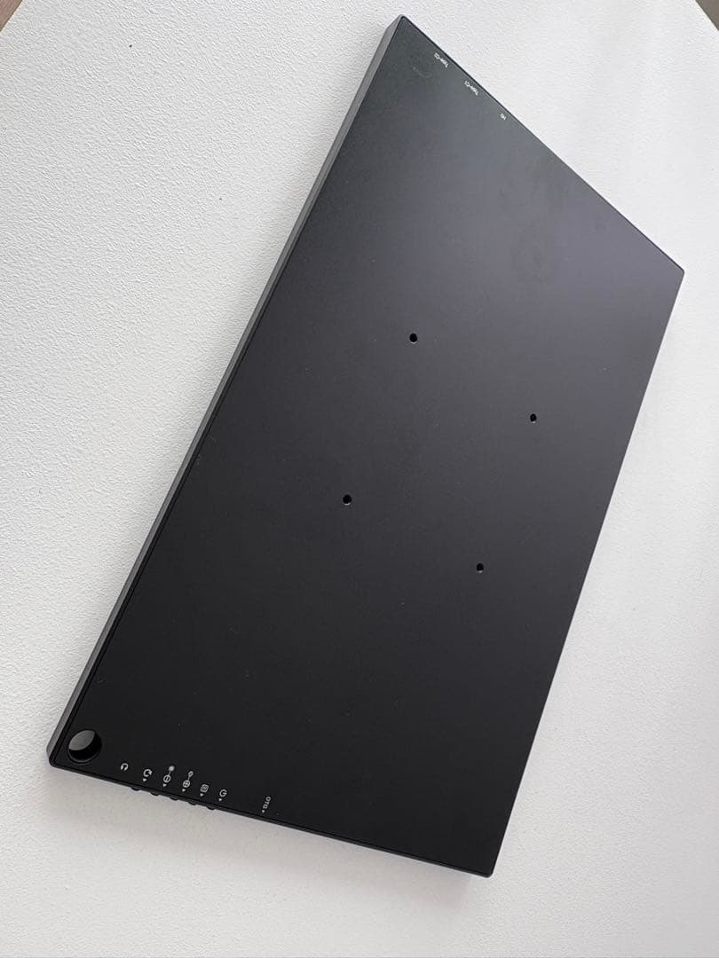 14インチ 4Kモバイルディスプレイ 3840x2160