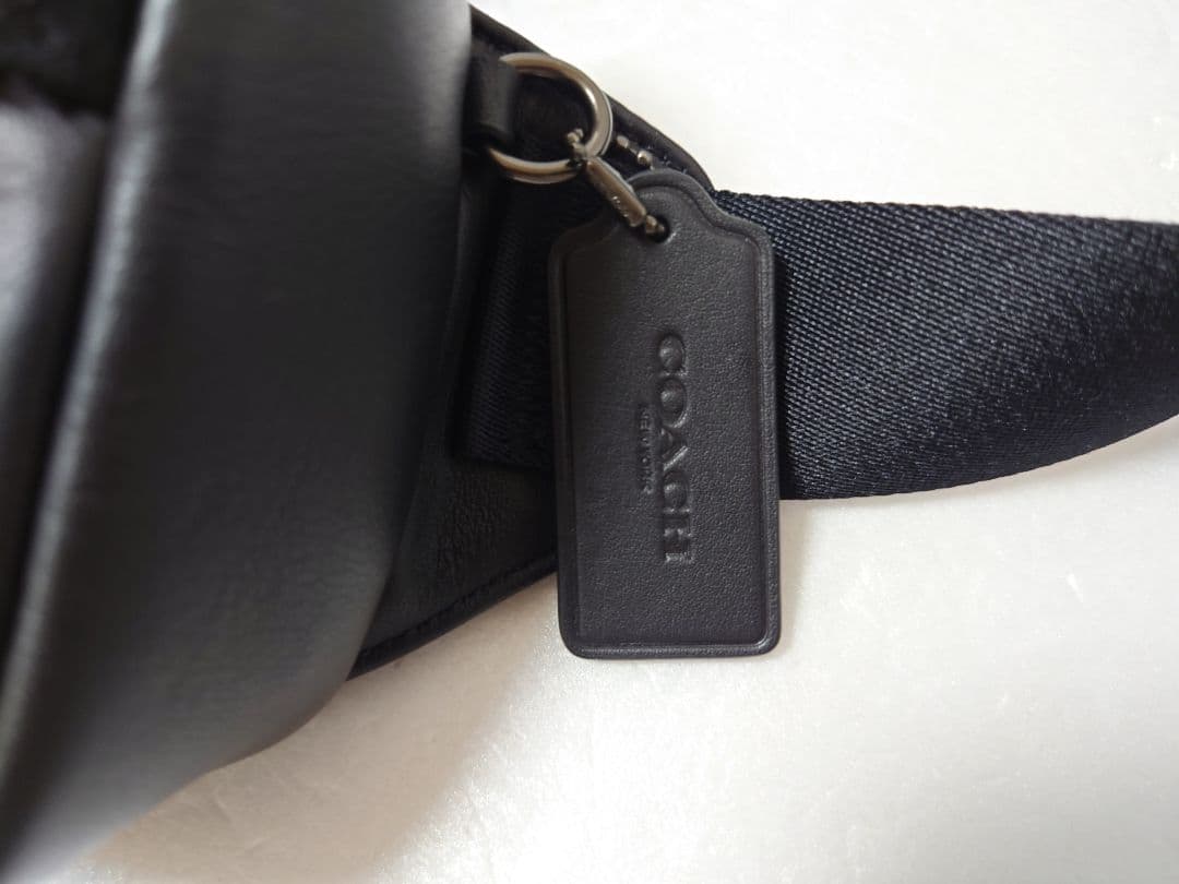 [超美品]COACHコーチウエストポーチ