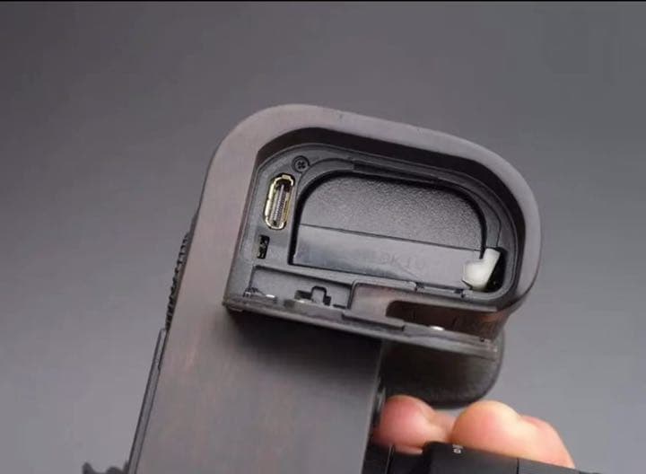 新品 キヤノン Canon EOSR5用ハンドグリップ（黒檀/エボニー）