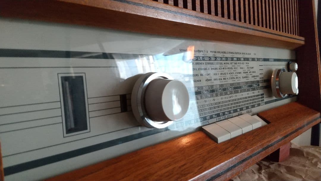 動作品 西独TELEFUNKEN Andante1462 真空管ラジオ