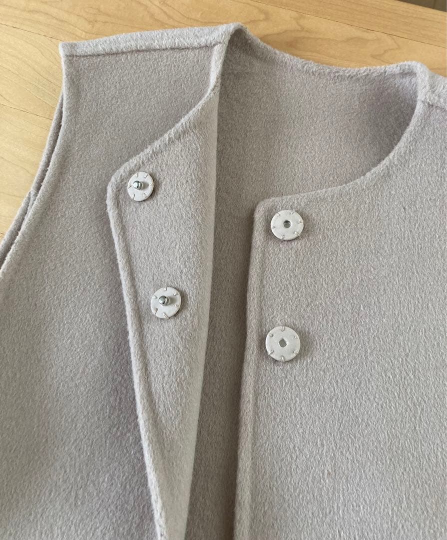 【美品】machatt マチャット　リバーウールベスト　ベージュ