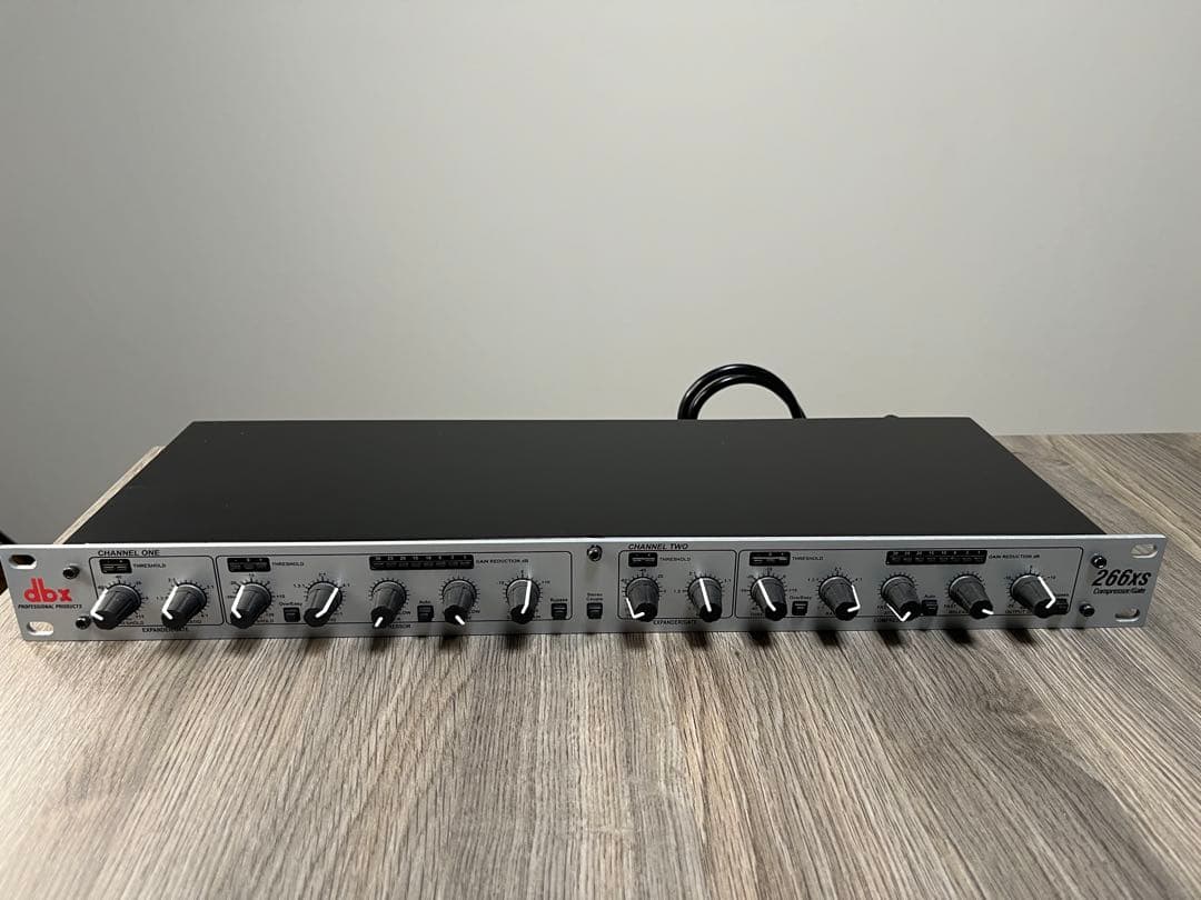 dbx 266xs ステレオコンプレッサー