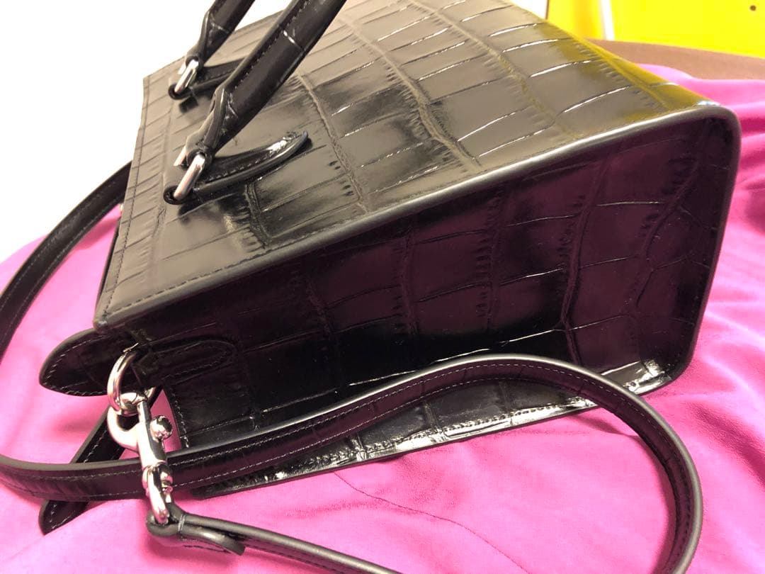 Coach黒 クロコダイル風バッグ