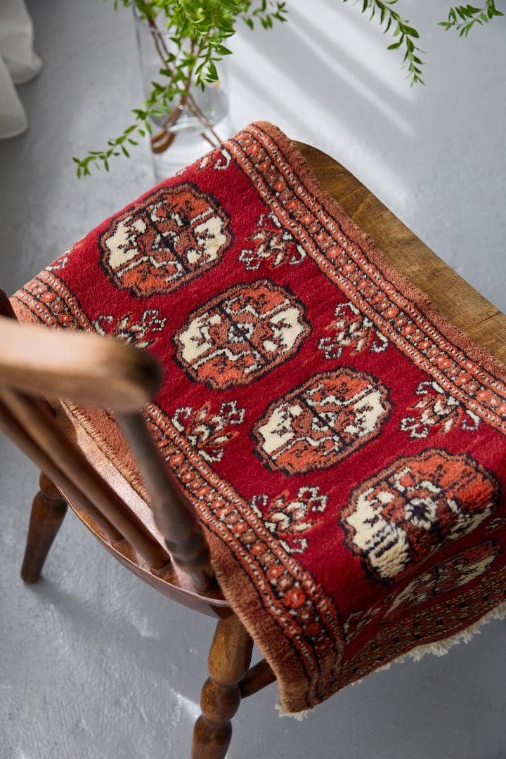 ヴィンテージラグ　トライバルラグ　パキスタン（95×33cm）赤　茶　オレンジ