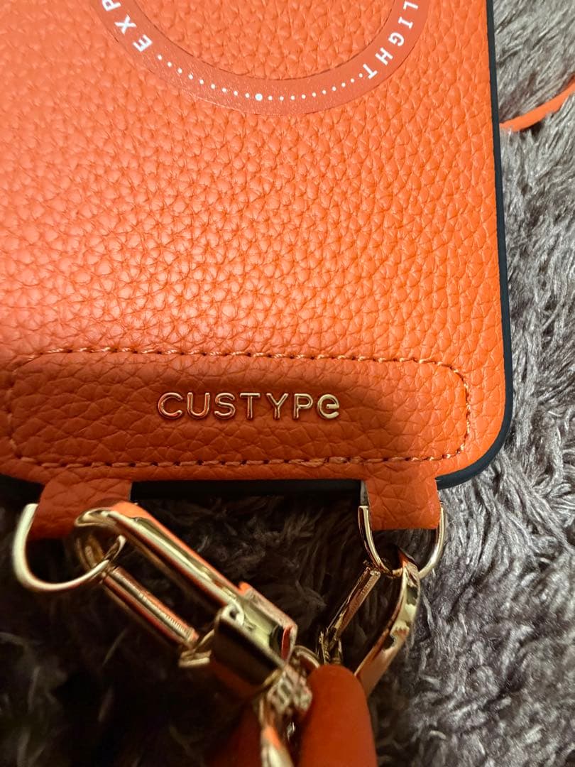 CUSTYPE オレンジ ストラップ付きケース