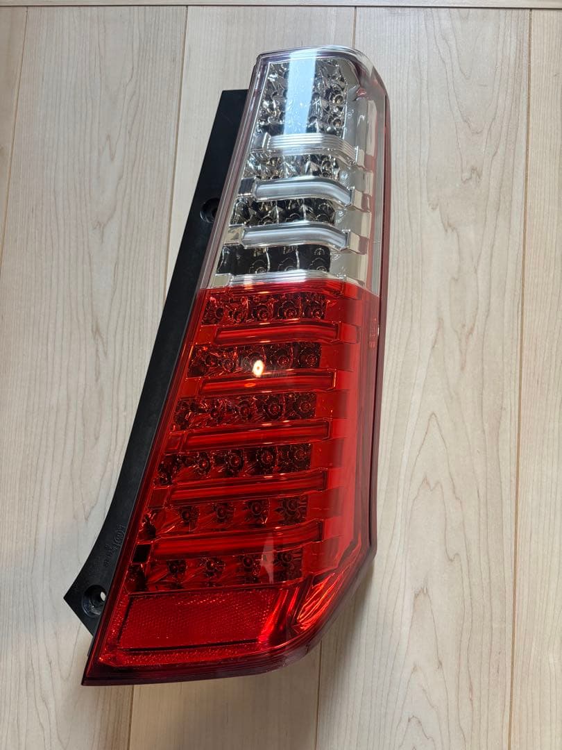 お値下げしました！廃盤ヴァレンティLED テールランプ 左右MH23S