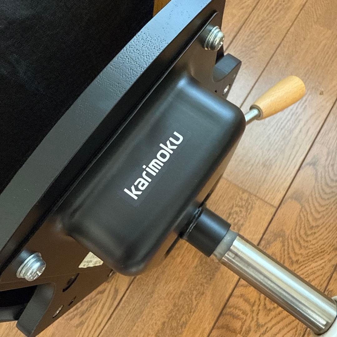 カリモク　デスクチェア　白（アイボリー）　XT4100HS