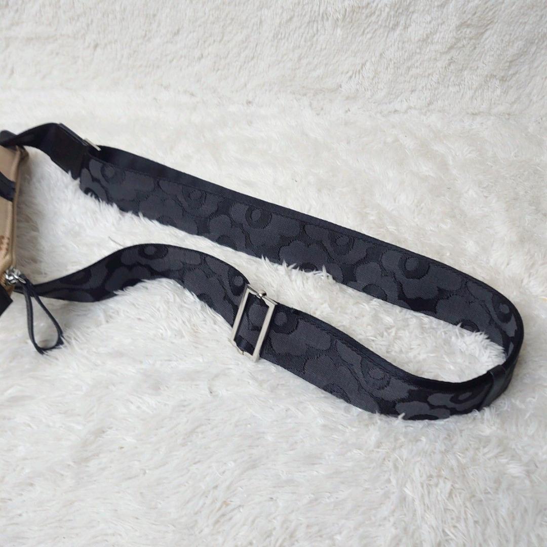 【極美品】marimekko ESSENTIAL BUCKET M-LOGO